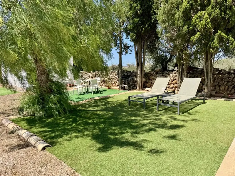 In a quiet area of Campos, we present this recently renovated house, located on a rustic plot of 4,509 m2. A property — photo 1