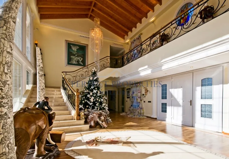Exceptionally luxurious property nestled in a magnificent natural landscape, close to Palma City. — photo 7