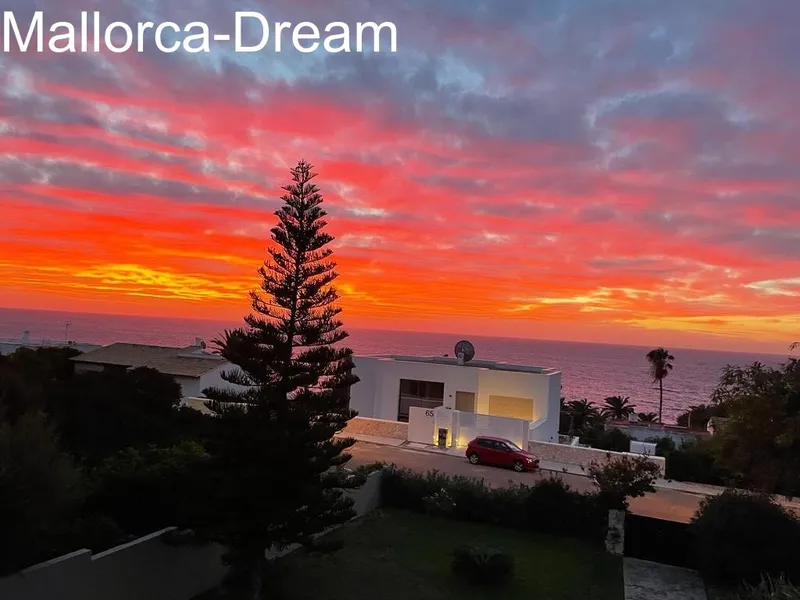 Porto Cristo Novo, Cala Anguila: Sea view villa with 1000 m2 garden, 7 bedrooms, 4 bathrooms, 2 open kitchens, distributed in 2 separate flats + gas central heating + air conditioning — photo 8