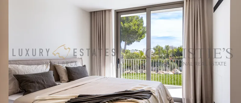 Modern Mediterranean villa in Palmanova near the beach — photo 10