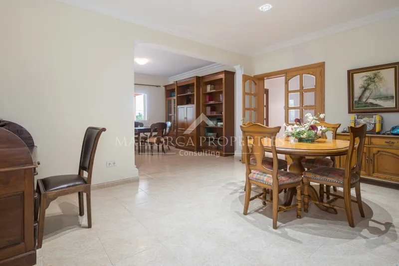 Villa with pool in prime central location in Portals Nous — photo 6