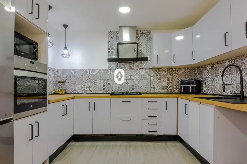 INMOCLAUS presents this three-storey house for sale, located in one of the most central areas of Inca, this bright terraced house is — photo 8
