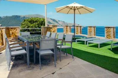 Invest & Sea View: Luxury Property on the Cliff with Holiday License and approx. 5.19% Gross Yield — photo 2