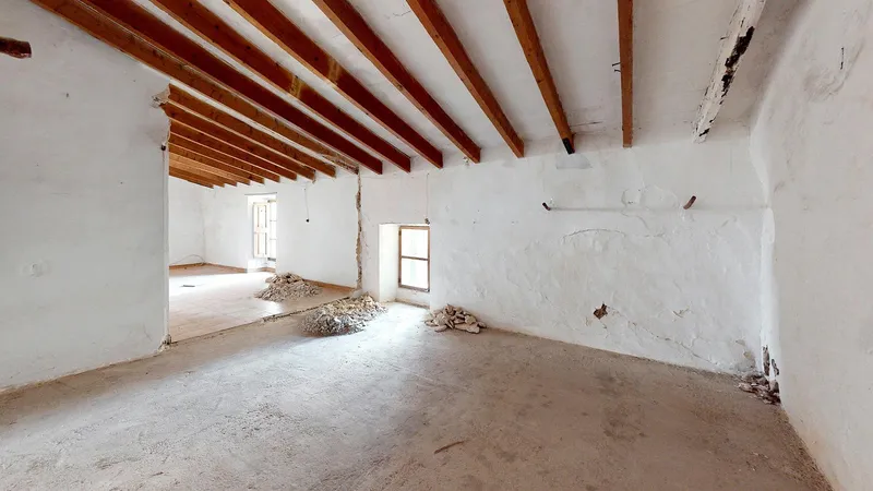 Large traditional house to renovate in Ses Alqueries — photo 8