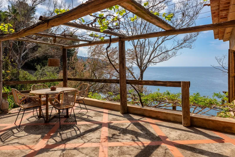 House with Sea Access in Alconasser — photo 8