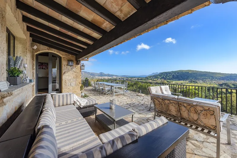 Excellent condition house for sale in Port de Pollença with good rental potential and sea views — photo 6