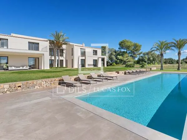 554m² country house with 70m² terrace for sale in Artà — photo 3