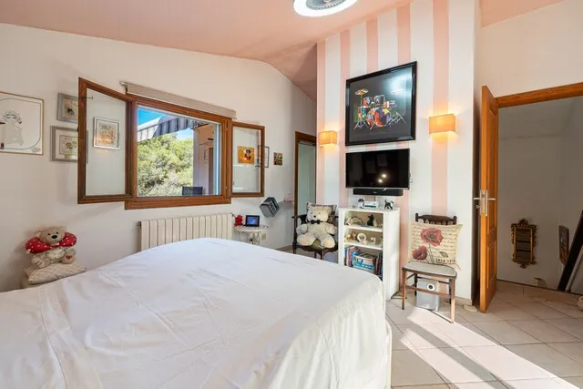 Traditional south-facing finca for sale in Alcudia, north Mallorca — photo 12