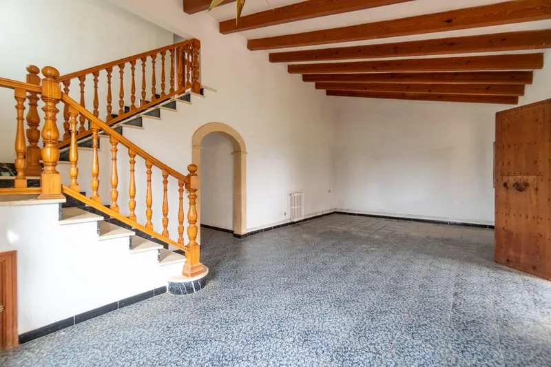Traditional Mallorcan farmhouse in need of renovation — photo 9