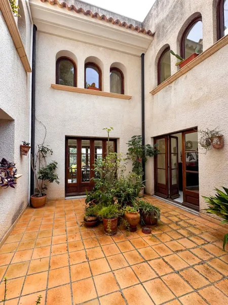 Mediterranean villa with views, pool and large plot — photo 10