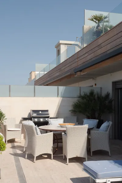 Frontline penthouse with large rooftop terrace in El Molinar, Palma — photo 7