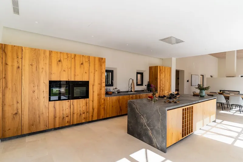 Stunning Mallorcan Finca with Pool House and Breathtaking Views in Campos — photo 11