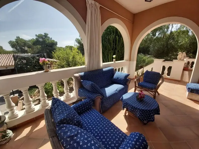 In the municipality of Calvià in Santa Ponça we find a plot of more than 1000 m2 with a Mediterranean-style construction of 247 m2, near — photo 12