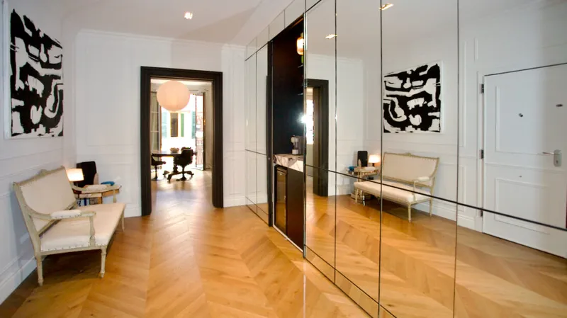 Beautiful and spacious apartment in the 'grand' style of old Palma, dating from 1886, and superbly reformed to the highest standard – for sale — photo 3