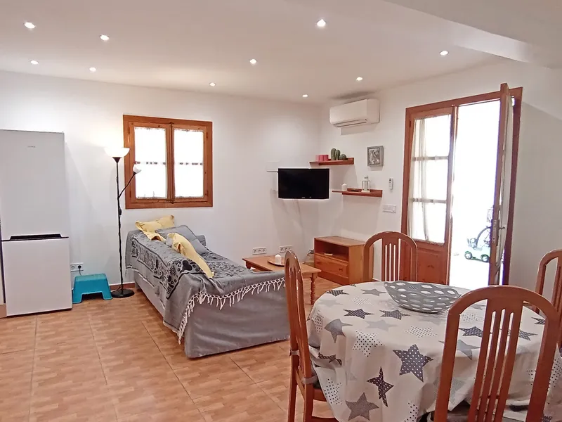 IA-190 Ground floor apartment with 2 bedrooms near the sea — photo 3