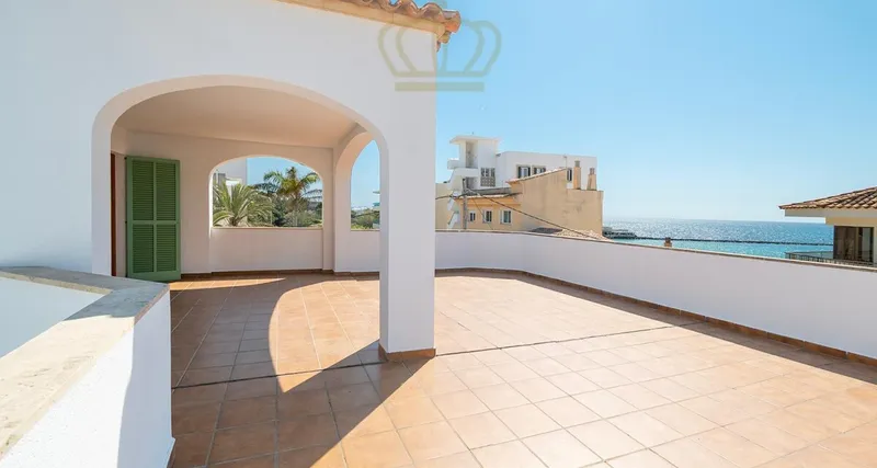Multi-family house in Ciudad Jardin on the beach - Investment — photo 12