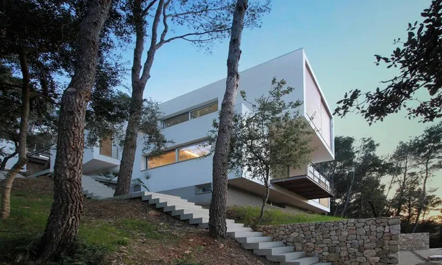 Modern villa with holiday license for sale in Puerto Pollensa, North Mallorca — photo 1