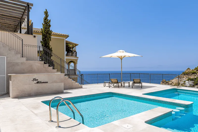 Ground floor in Cala Moragues, Puerto de Andratx — photo 1