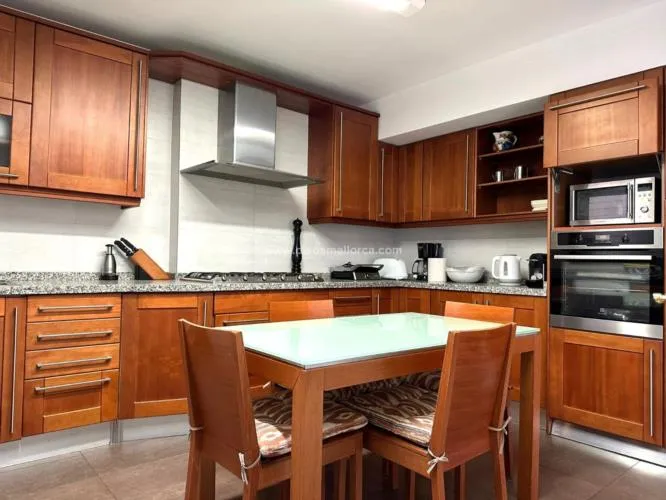 Apartment in Palma de Mallorca, La Bonanova area — photo 8