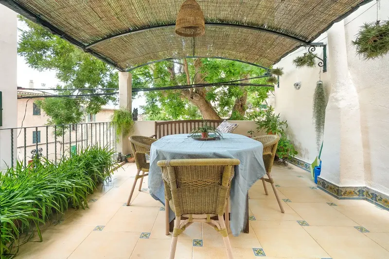 House of 222 m2 in Pollença with garage for a small car and approx. 30 m2 of terraces and patio. It has 4 bedrooms, one of them on the ground floor — photo 11