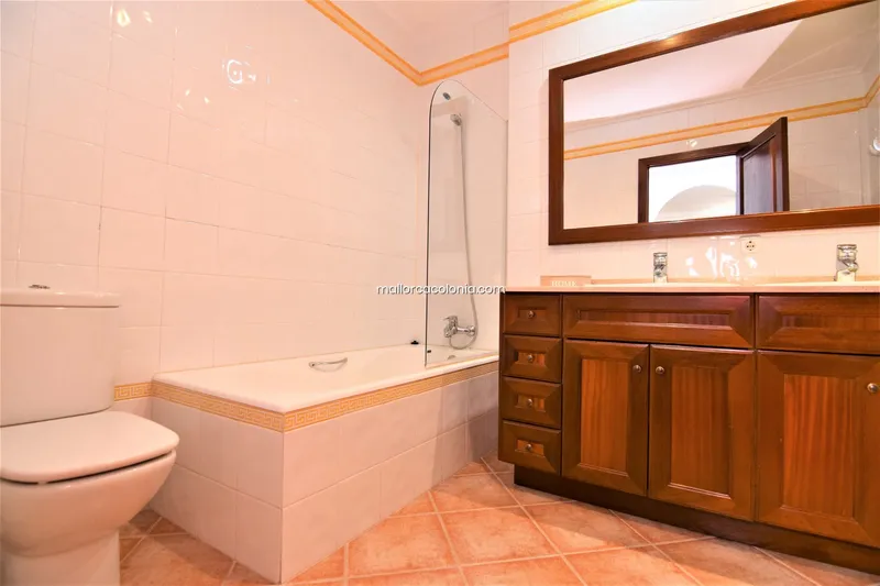 Apartment in Colònia de... — photo 9
