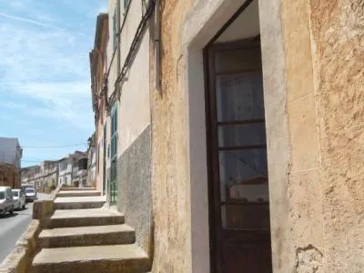 Typical Mallorcan village house with terraces and courtyard in Felanitx ---- DH 30 UK — photo 8