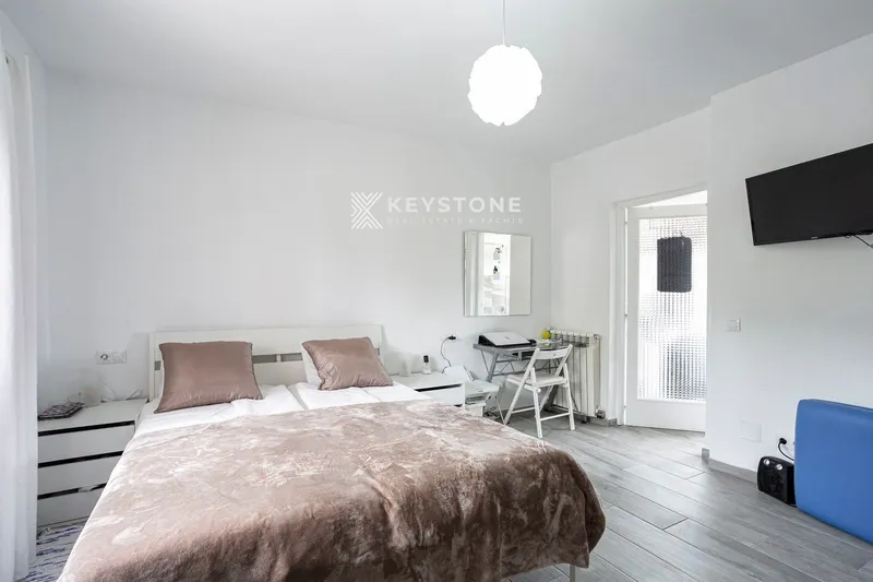 House — photo 9