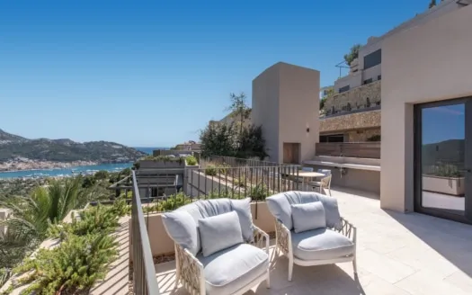 Luxury Mediterranean residence for sale with panoramic views of the Port d'Andratx harbor — photo 2