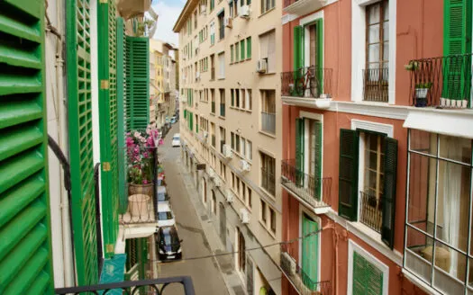 Beautiful and spacious apartment in the 'grand' style of old Palma, dating from 1886, and superbly reformed to the highest standard – for sale — photo 1