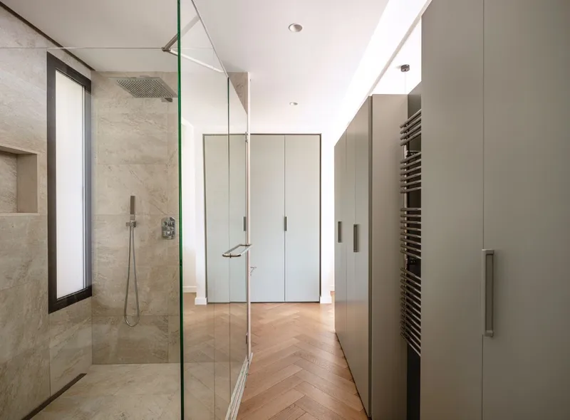 Stunning Contemporary Country Home with Luxury Finishes Throughout and Breathtaking Views of the Countryside — photo 12