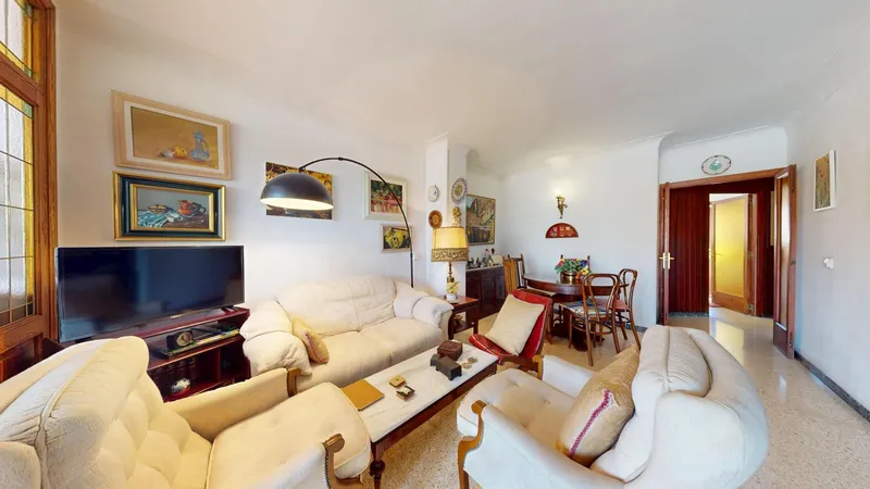Bright three-bedroom apartment with study in the coveted Plaza Patines area — photo 10