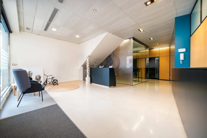 Office in Palma de Mallorca, Province of Balearic Islands — photo 4