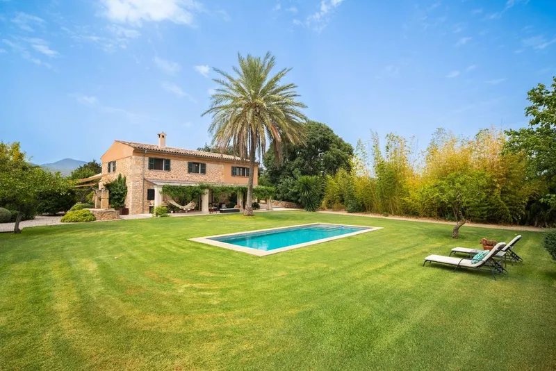 Villa in Binissalem, Province of Balearic Islands — photo 1