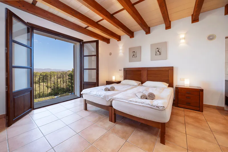 Country house with pool in Manacor — photo 10