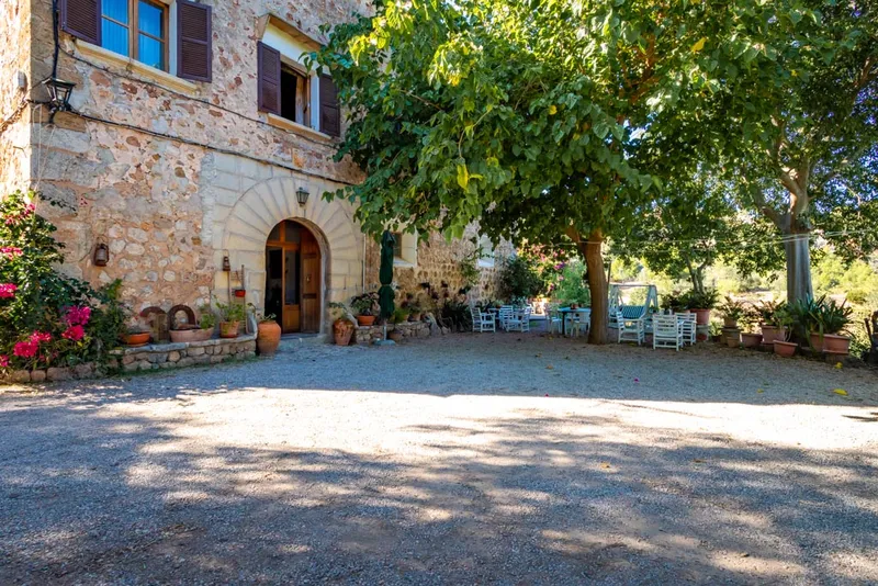 Traditional Mallorca Finca in the outskirts of Sóller — photo 11