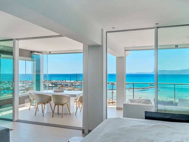 Luxury apartment on the seafront with panoramic views over Playa de Palma. - Playa de Palma - 3 Bedrooms, 125 m² — photo 1