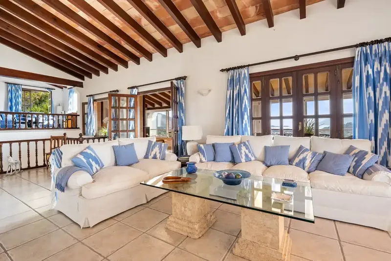 Impressive villa for sale in El Vila with elevated position and wide countryside views — photo 5