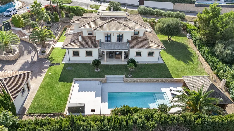 Elegant premium villa in exclusive location in Nova Santa Ponsa — photo 3