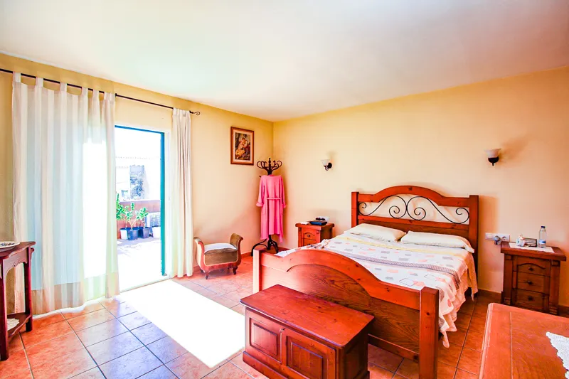 Ref. 2430C – Andratx – Beautiful and spacious detached village house with mountain views — photo 9