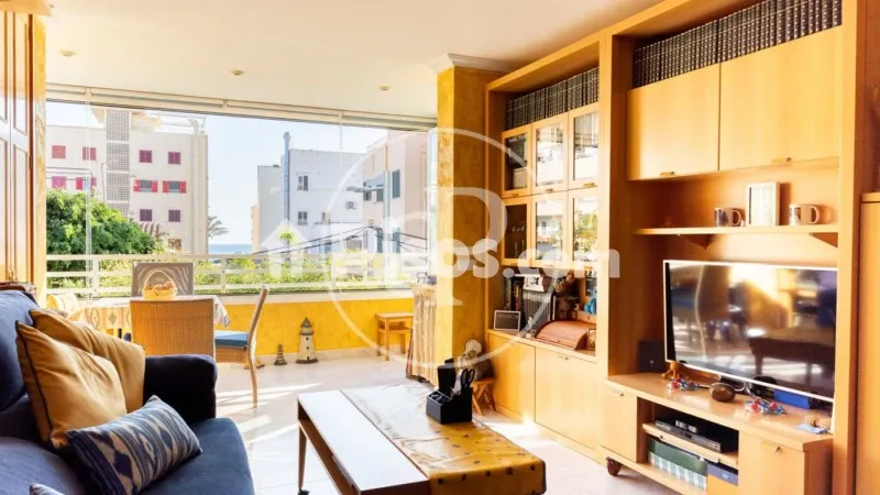 Apartment in Les Meravelles — photo 3