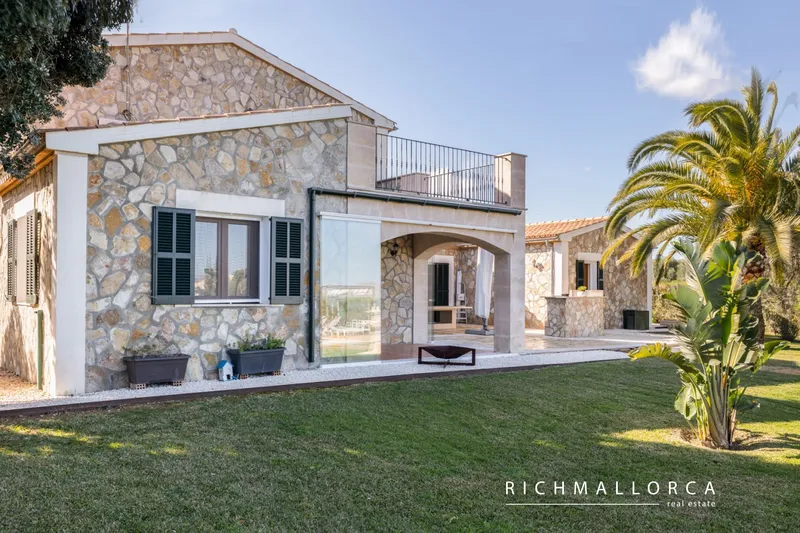 Stunning Finca Surrounded by Nature Between Alcudia and Pollensa — photo 3