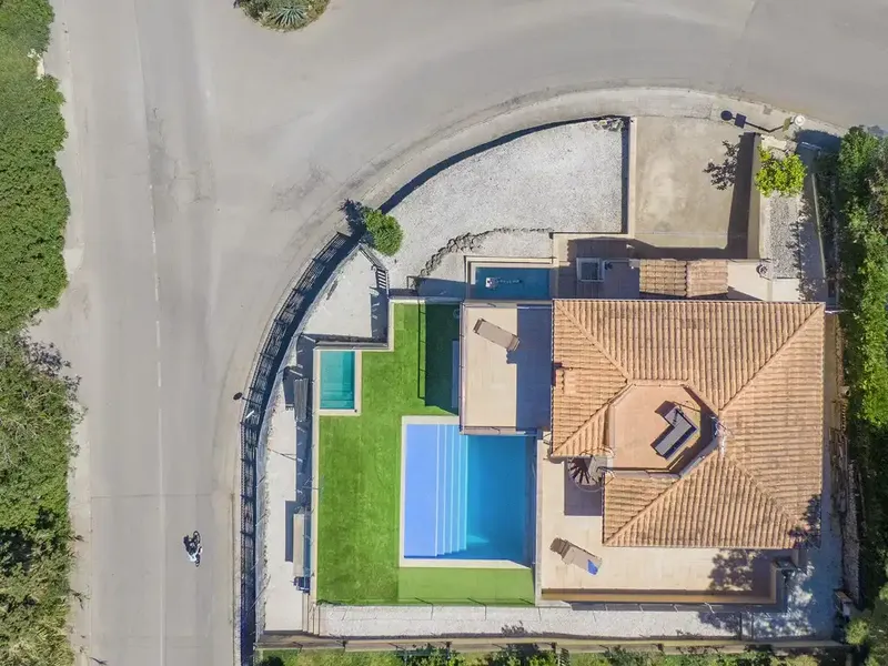 Five-bedroom villa in perfect condition for sale in the sought-after area of Bonaire, near Alcudia, in the north — photo 8