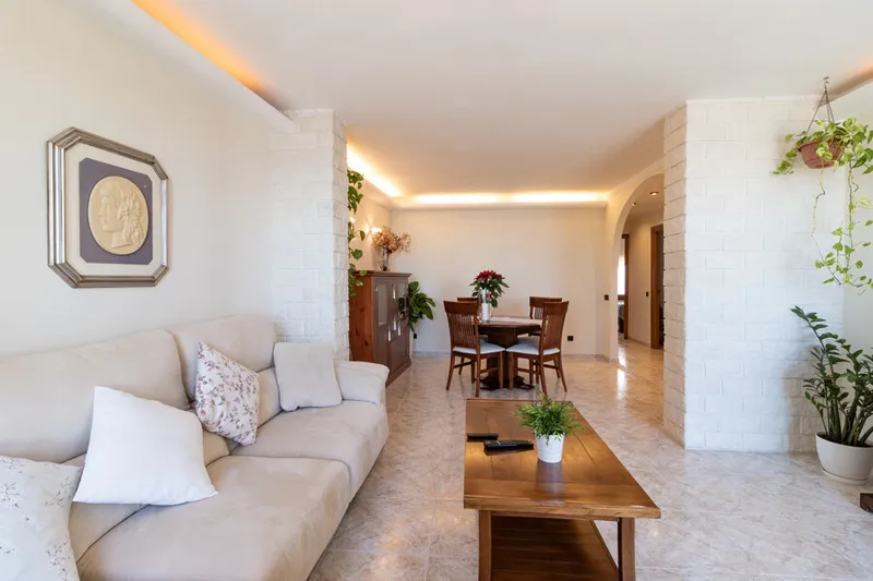 Unique First Line Duplex Property with Amazing Views and Huge Rooftop Terrace — photo 11