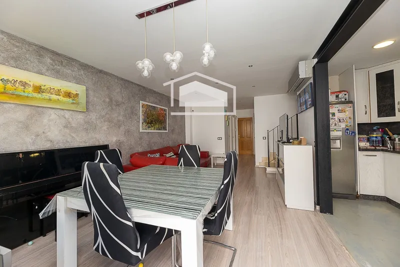Semi-detached chalet with private pool and garden in Ses Salines — photo 11