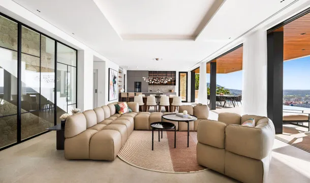 Modern design villa with incredible sea views in Santa Ponsa — photo 9