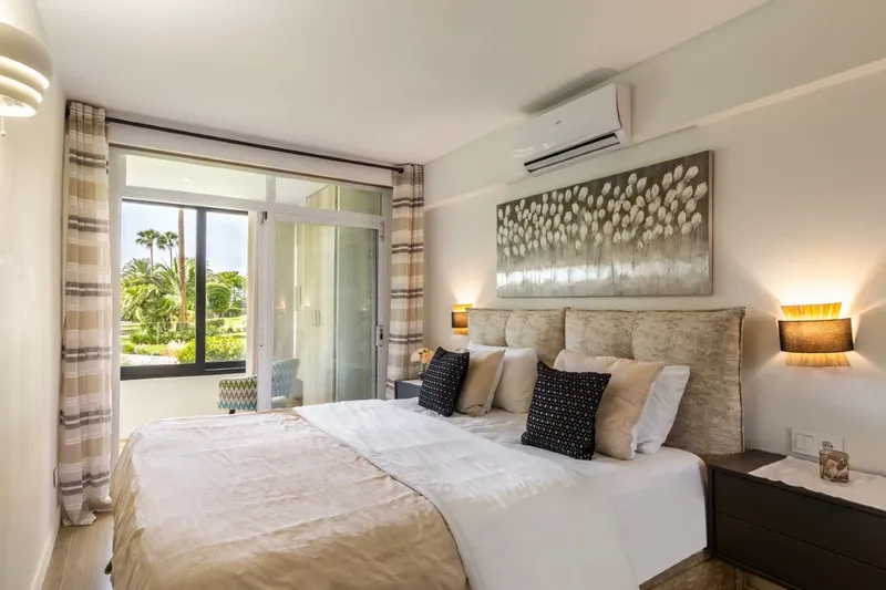 Mallorca Next Properties - Renovated 3-bedroom apartment in Puerto Portals — photo 10