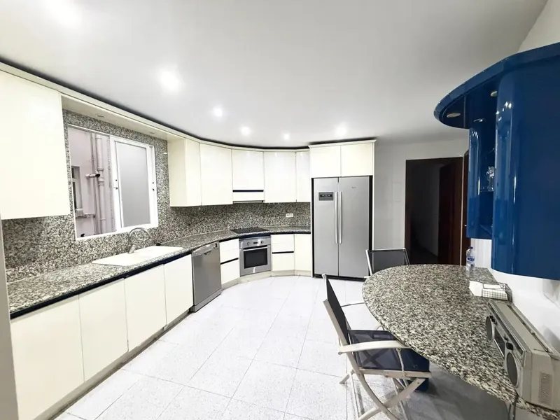 Beautiful luxury flat with sea views — photo 4