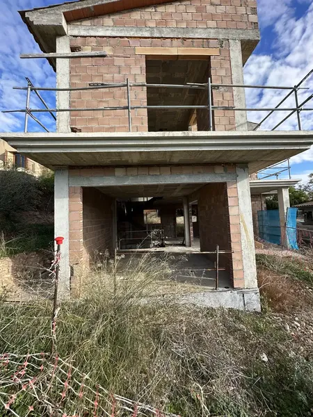 Se vende casa independiente actualmente en construcción, aproximadamente un 40 % ejecutada, en Calvià. — photo 5