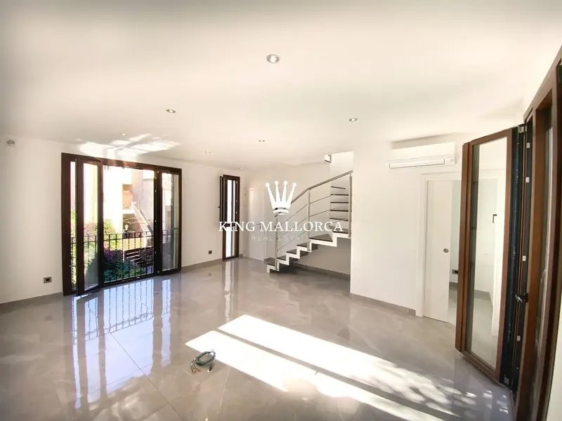 In the historic center of Sóller we present a splendid newly built detached house distributed over three levels, recently finished — photo 2