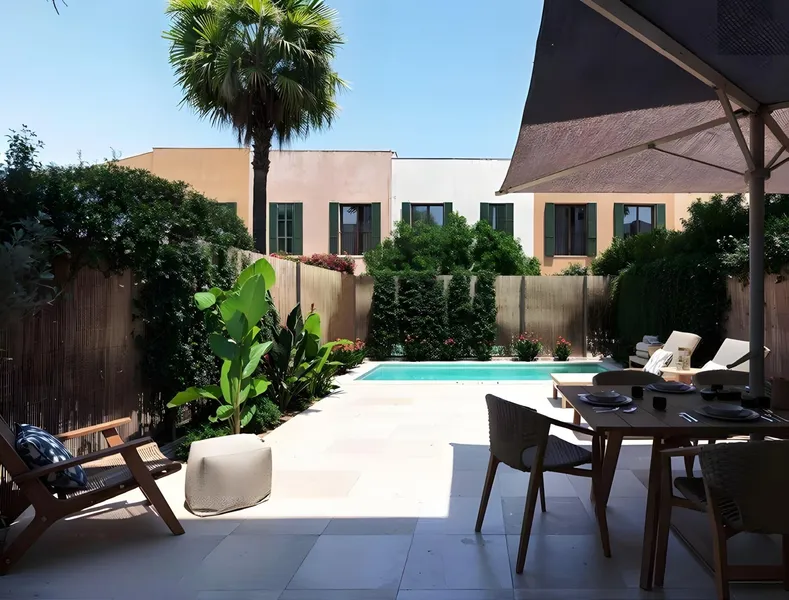 Newly built single-family home with pool and private rooftop terrace — photo 1